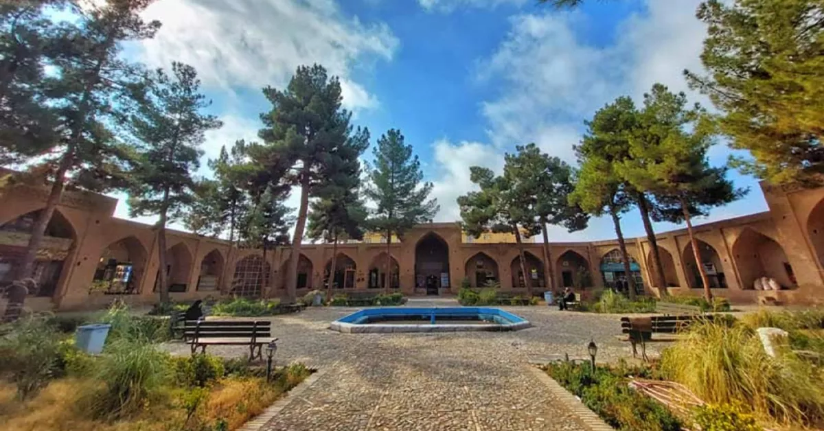 بهترین تفریحات کرج (1404): تفریحات هیجان انگیز و پاتوق های خاص + آدرس و هزینه