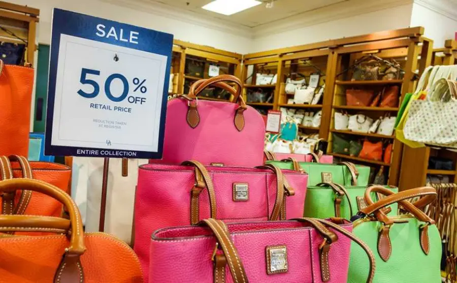 اوت لت چیست؟| راهنمای جامع خرید از فروشگاههای اوت لت