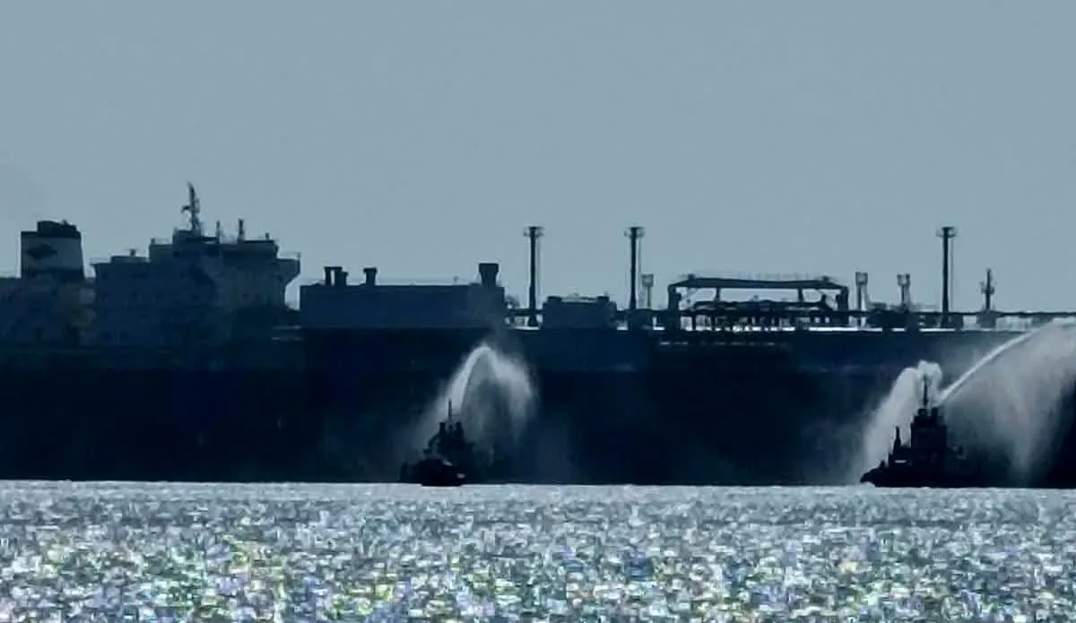 قطر در تنگنا: توقف صادرات LNG در پی بحران تنگه هرمز